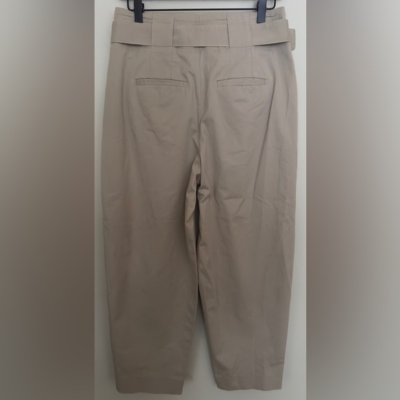 Banana Republic Cruz Pleated Wide-Leg Tan Pants - Size 6 - Picture 6 of 7